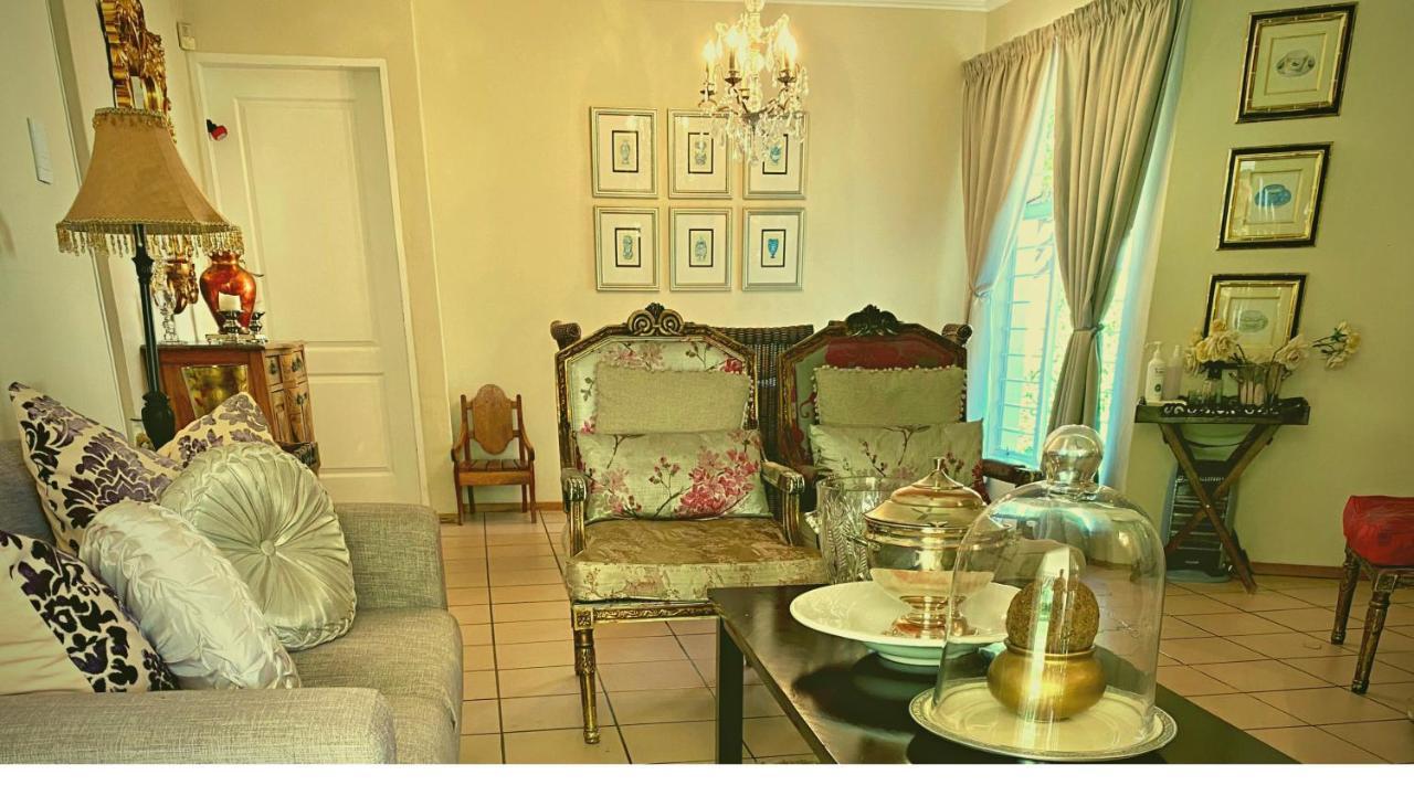 Vair'S Place Guest House In Sandton Paulshof - Apartment, Lux Suites & Spa Johannesburg Luaran gambar