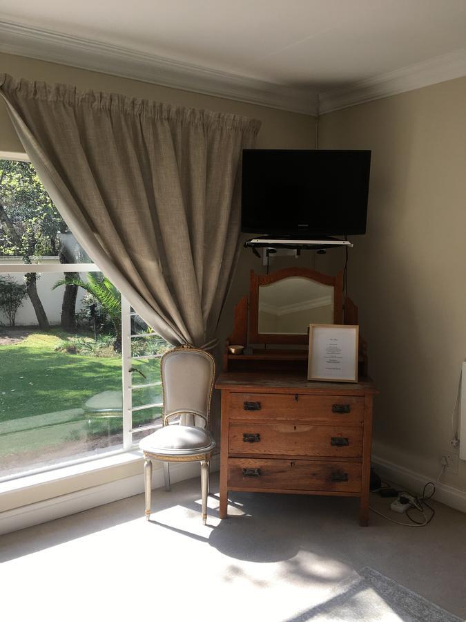 Vair'S Place Guest House In Sandton Paulshof - Apartment, Lux Suites & Spa Johannesburg Luaran gambar