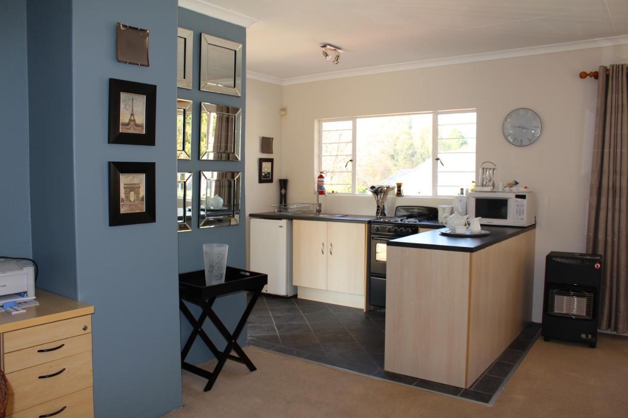 Vair'S Place Guest House In Sandton Paulshof - Apartment, Lux Suites & Spa Johannesburg Luaran gambar