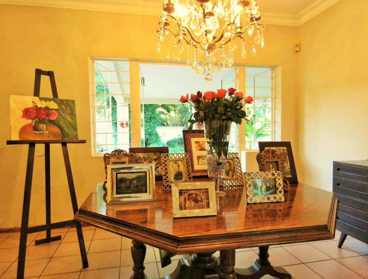 Vair'S Place Guest House In Sandton Paulshof - Apartment, Lux Suites & Spa Johannesburg Luaran gambar